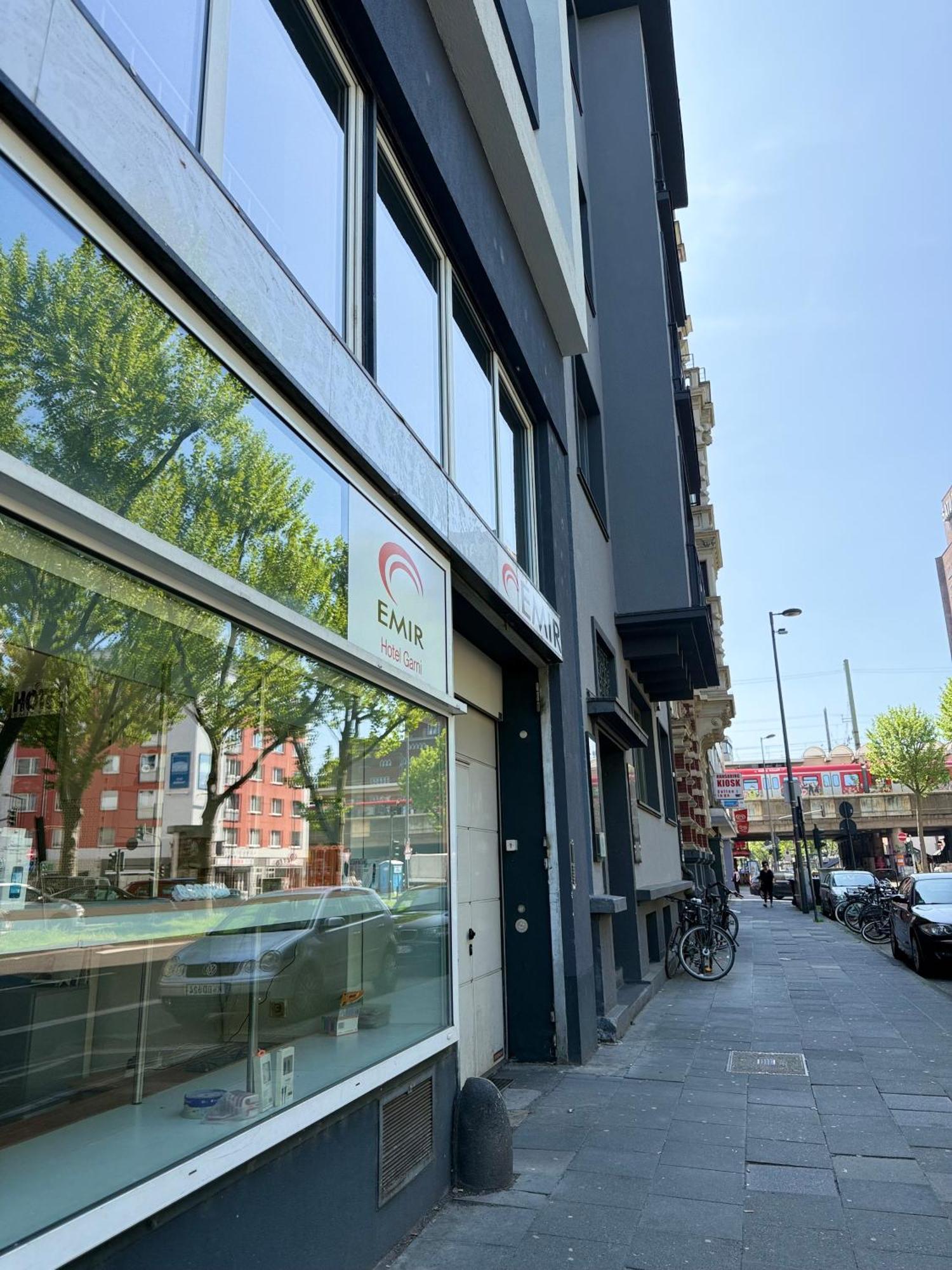 Hotel Garni Emir Cologne Exterior photo