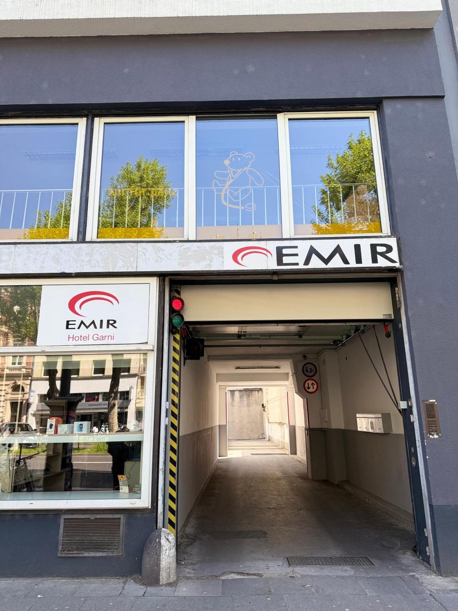 Hotel Garni Emir Cologne Exterior photo