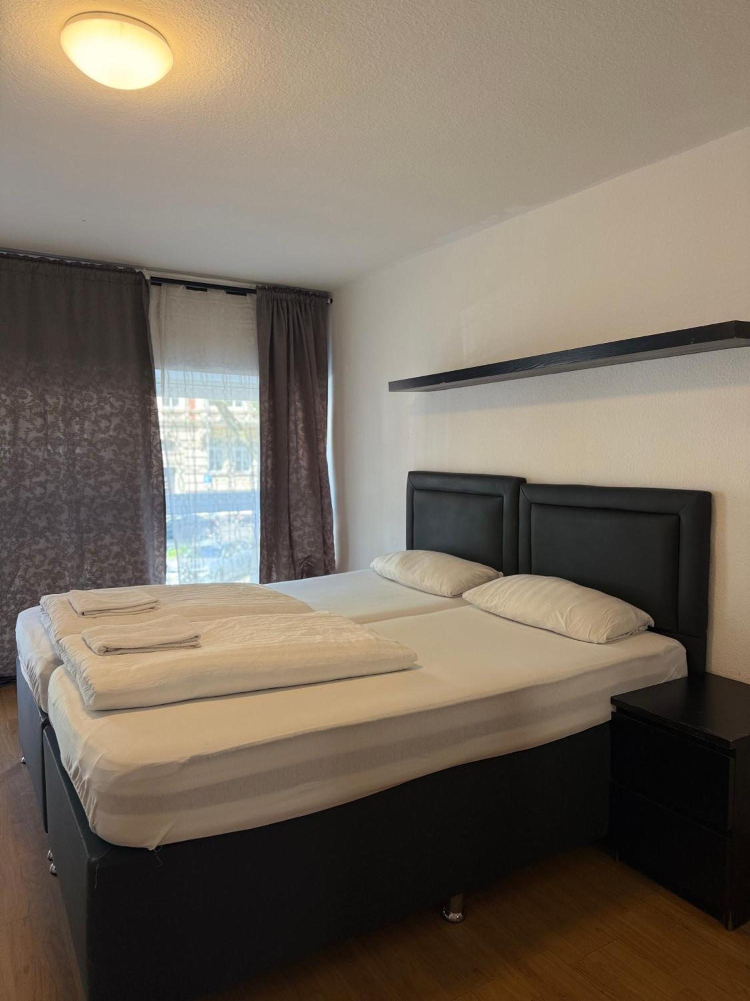 Hotel Garni Emir Cologne Exterior photo