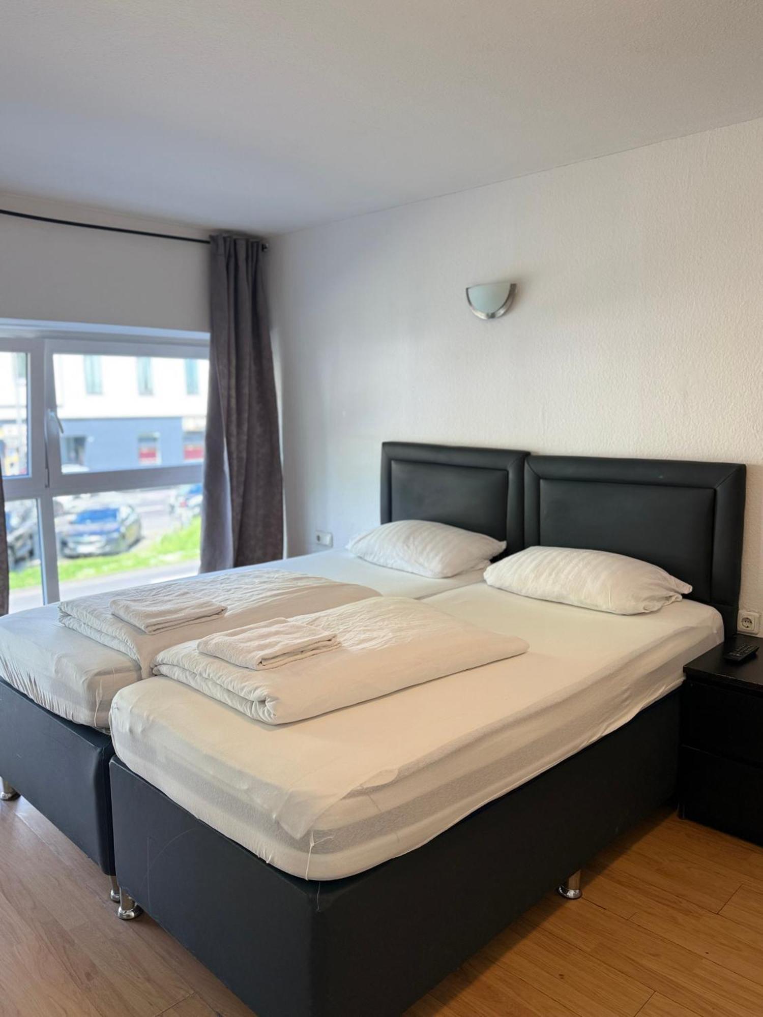 Hotel Garni Emir Cologne Exterior photo