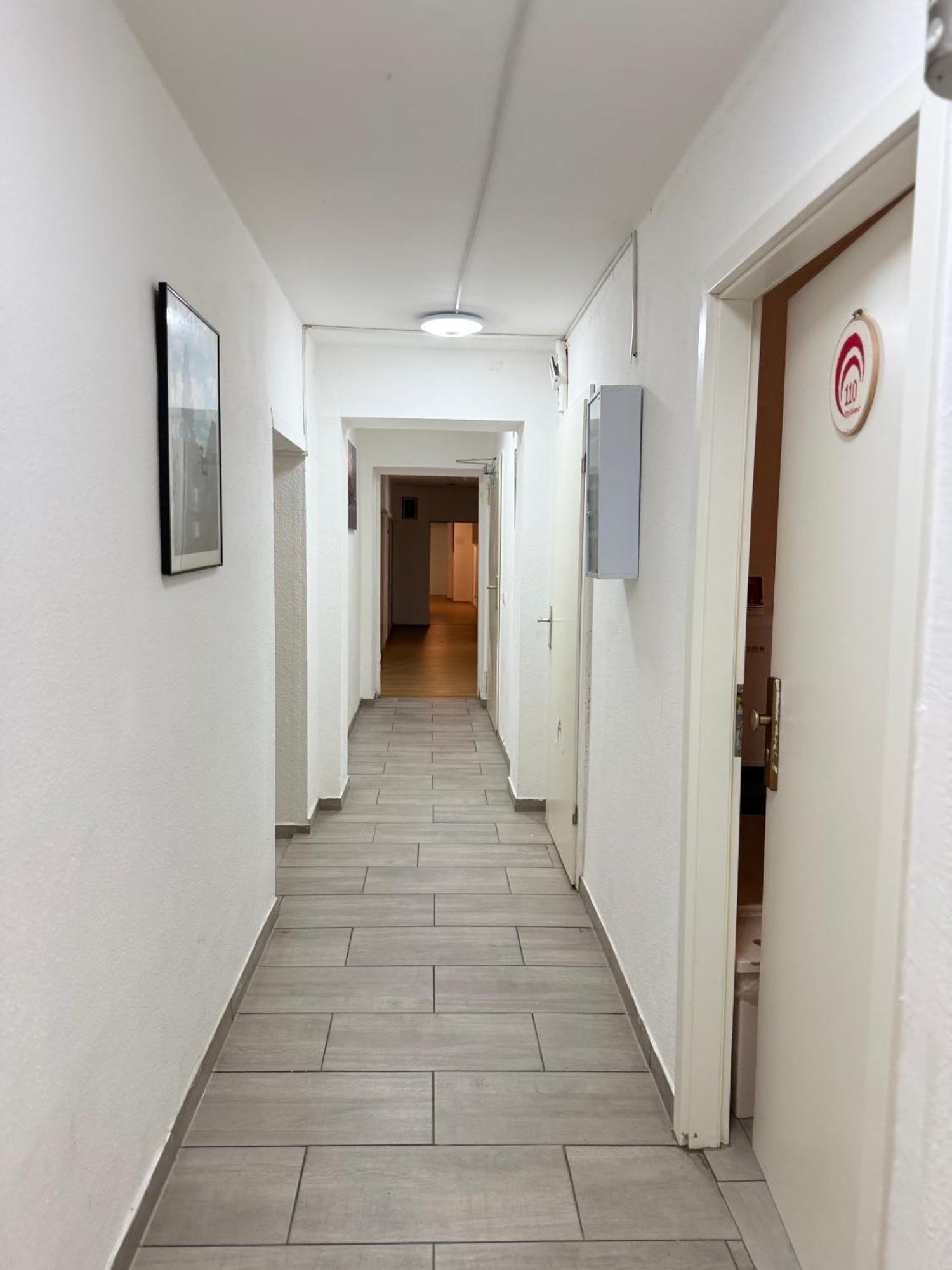 Hotel Garni Emir Cologne Exterior photo
