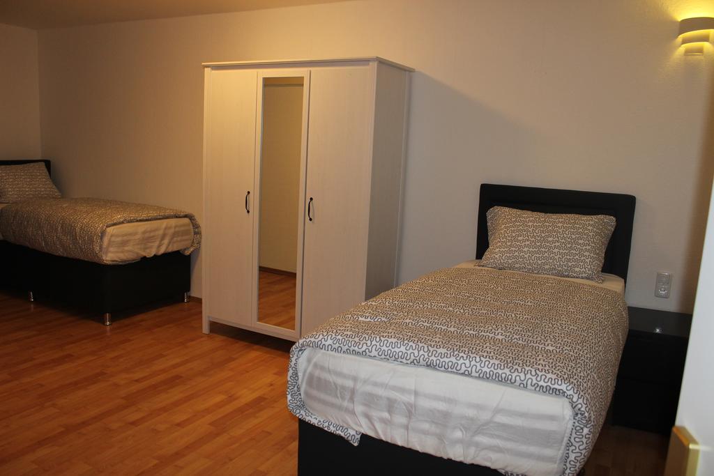 Hotel Garni Emir Cologne Room photo