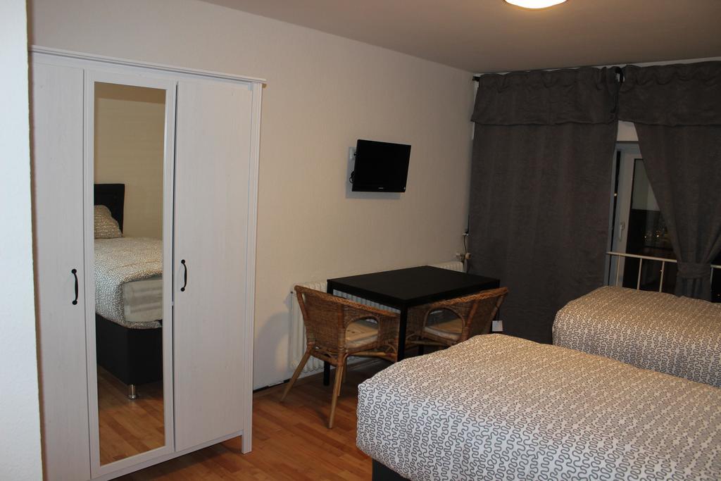 Hotel Garni Emir Cologne Exterior photo